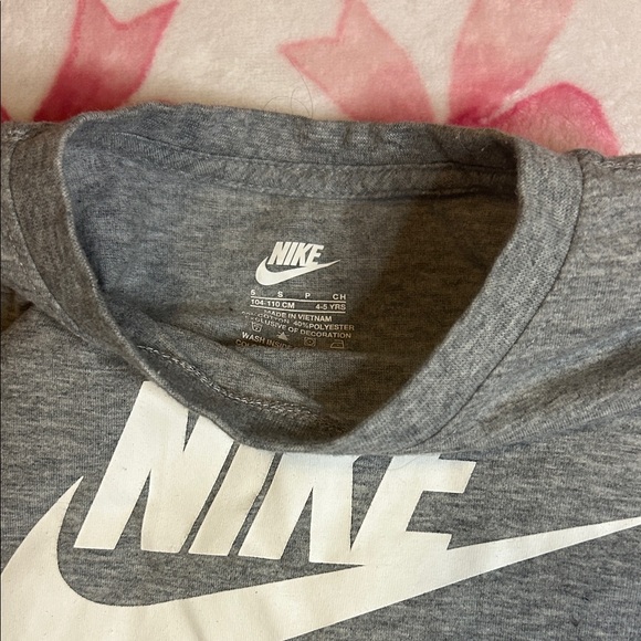 Nike Heather Gray Tee and Shorts Set - Picture 3 of 5